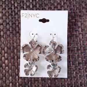 F2 | NYC Silver Floral Hook Earrings NWT